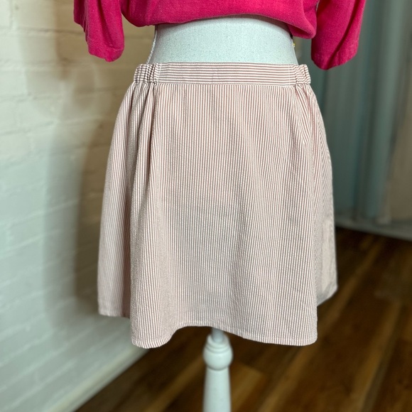 90s Seersucker Liz Tennis Athletic Tennis Skirt with Embroidered Tennis Rackets - Picture 9 of 9